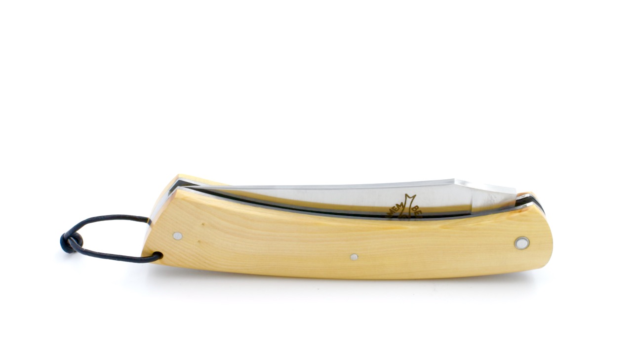 Laguiole en Aubrac CAMEMBERT knife boxwood