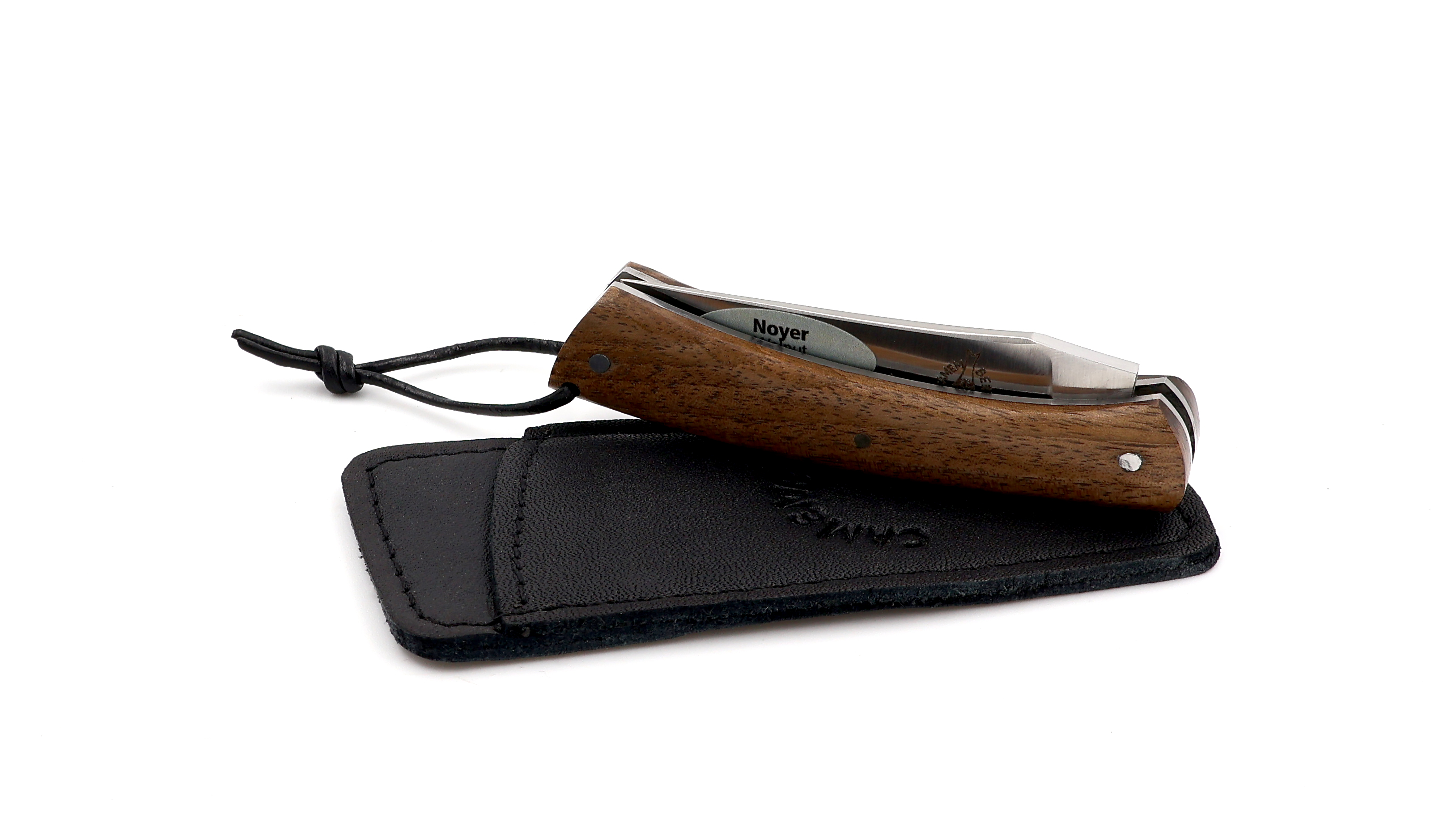 Laguiole en Aubrac CAMEMBERT knife walnut wood mini
