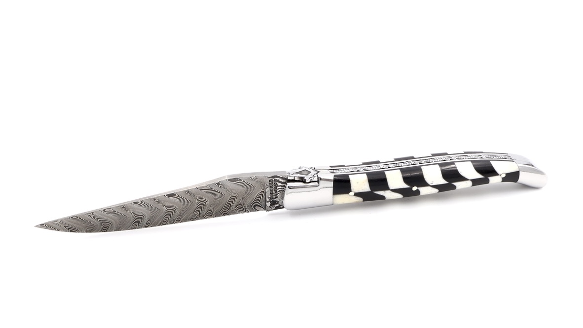 Laguiole en Aubrac freemason cow bone and Ebony  DSC® damascus 12 cm Laguiole en Aubrac freemason cow bone and Ebony  DSC® damascus 12 cm